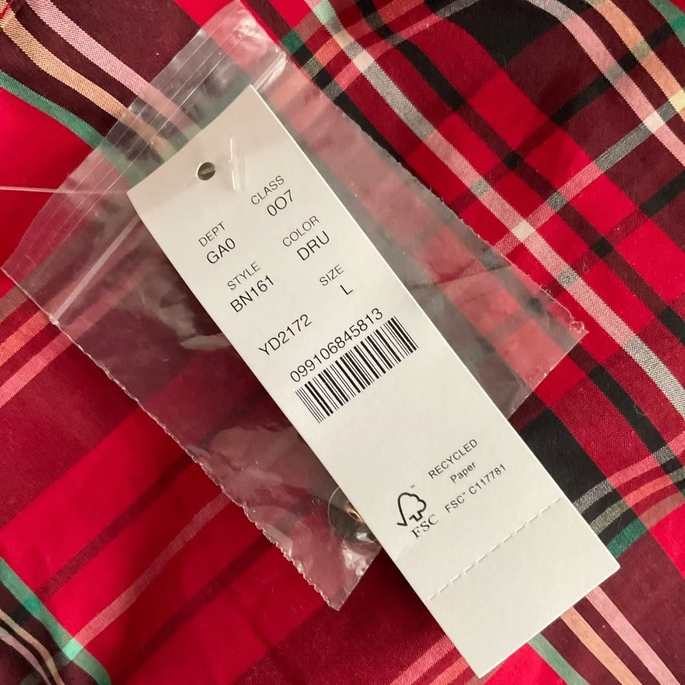 Jcrew plaid top NWT Puff-sleeve poplin top in Good Tidings plaid size large - Picture 3 of 3